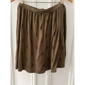 Old Navy khaki green mini skirt with black diamond pattern M